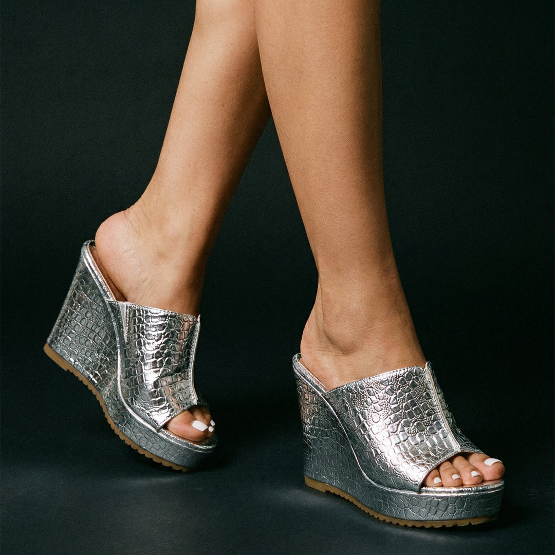 Elara | Luxe Shine sandale na klinu